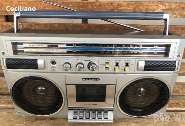 Радиокасетофон Sanyo M 9830K Boombox - Japan