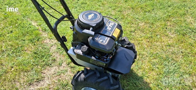 Бензинова палцова косачка - акме. НОМЕР 44. Briggs&Stratton. Четиритактов двигател. 3.5 кс..., снимка 5 - Градинска техника - 54769335