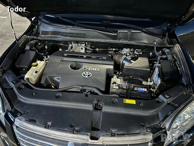 Toyota RAV4 2.2D 4x4 AC, снимка 7 - Автомобили и джипове - 54251205