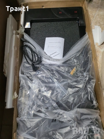 Компактна Бягаща пътека с скорост 1-8 км/ч, 2.5 к.с.и наклон, снимка 15 - Фитнес уреди - 54186830