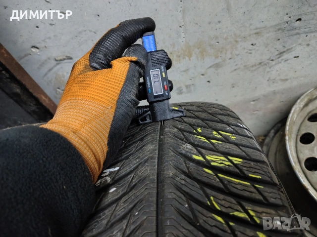 2бр.зимни гуми MICHELIN 235 65 17 DOT23 цена за брой, снимка 3 - Гуми и джанти - 54061146