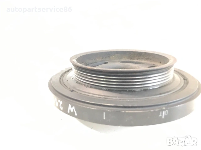 Шайба на колянов вал за Mercedes E270 W210 CDI (2001) A6110300303, снимка 3 - Части - 53995089