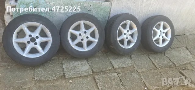 Алуминиеви джанти с гуми