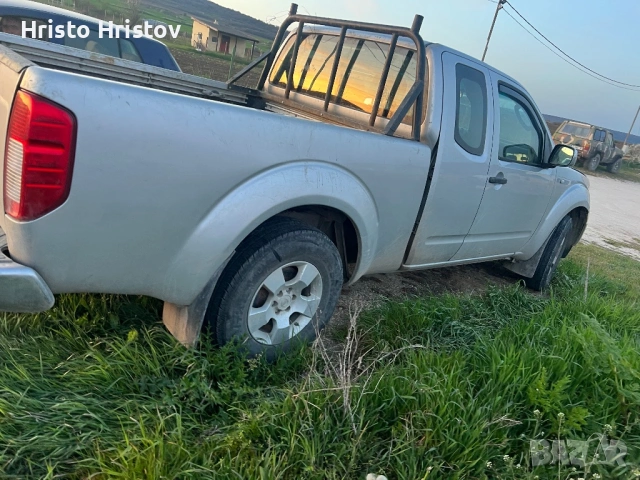 Нисан Навара 2.5 2 броя, снимка 10 - Автомобили и джипове - 54443269