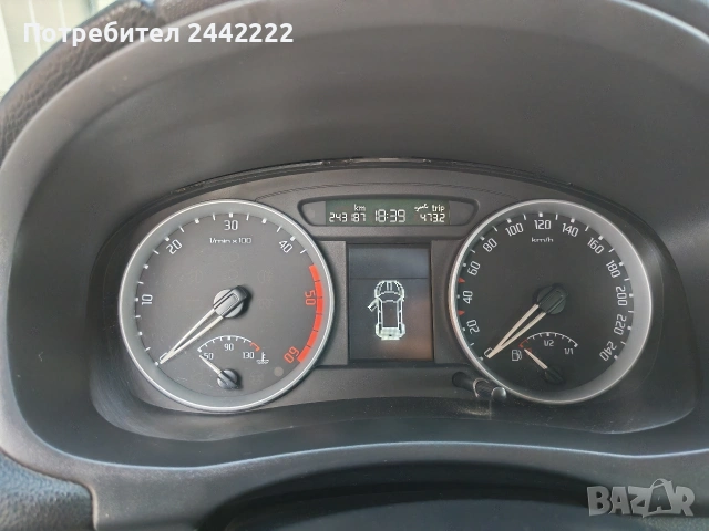 Шкода Фабия 1.9 , снимка 11 - Автомобили и джипове - 54695628