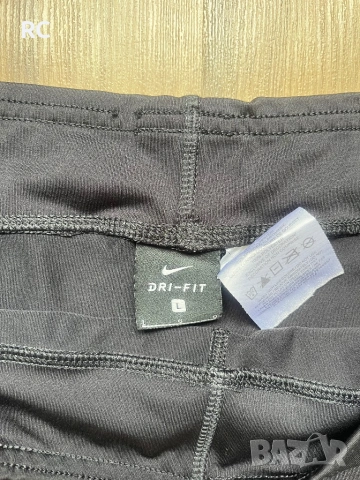 Дамски спортни къси панталони Nike, снимка 2 - Спортни екипи - 54573308