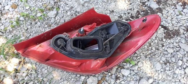 Ляв стоп Peugeot 207, снимка 2 - Части - 55079248