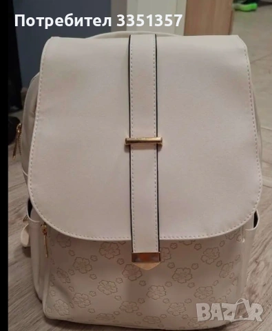 Модерна Градска Раница в Кремав Цвят – Перфектна за Жени със Стил