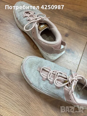 Дамски маратонки Nike, снимка 3 - Маратонки - 55352719