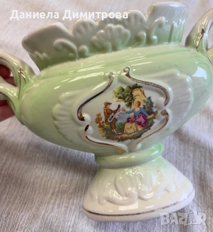 Италиански комплект от две вази и една купа в стил Capodimonte и цвят мента, снимка 3 - Други - 54288637