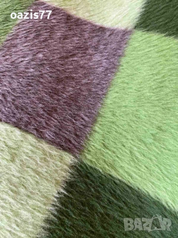 Одеяла Нови, Немски, дебели, пухкави, меки и топли, двустранни, геометрични мотив. Размери 195/160см, снимка 2 - Олекотени завивки и одеяла - 54093918