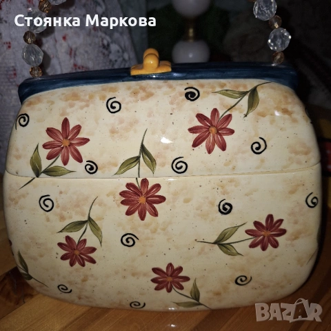 Керамична кутия за сладки с форма на дамска чанта, снимка 2 - Форми - 54754567