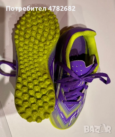 Детски футболни обувки Adidas, снимка 3 - Футбол - 54526686