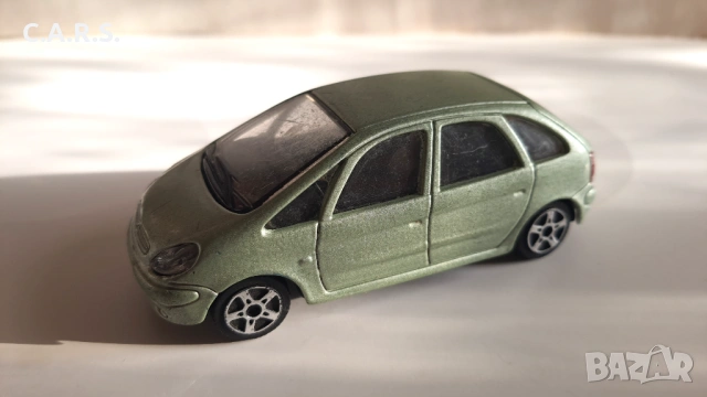 Citroen Xsara Picaso Bburago - Мащаб 1:43 , снимка 2 - Колекции - 53200734