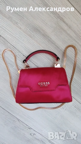 Нова дамска оригинална розова чанта Guess Velina Mini Bag, снимка 3 - Чанти - 55179812