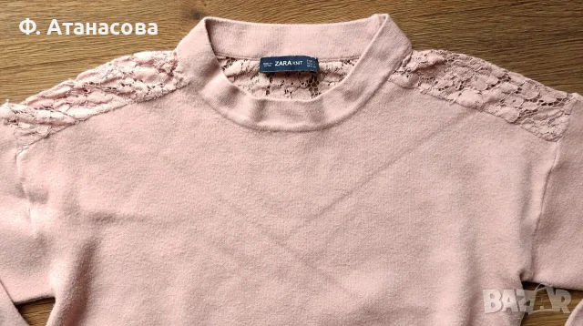 Красив пуловер с дантела цвят пудра на ZARA Зара, р-р S-М, перфектен, снимка 5 - Блузи с дълъг ръкав и пуловери - 55302582