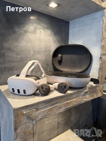 КАТО ЧИСТО НОВИ Meta Quest 3 512 GB VR очила + контролери и кейс