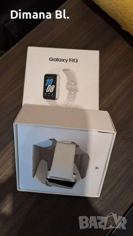 Samsung Galaxy fit3 silver + подарък аксесоари , снимка 9 - Смарт часовници - 54668723