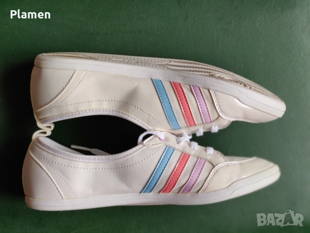 Дамски оригинални маратонки "Adidas", снимка 4 - Маратонки - 54625130