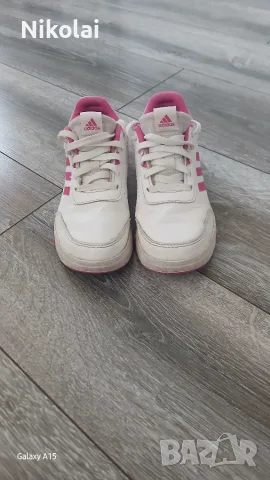 Детски маратонки Adidas , снимка 4 - Детски маратонки - 55453883