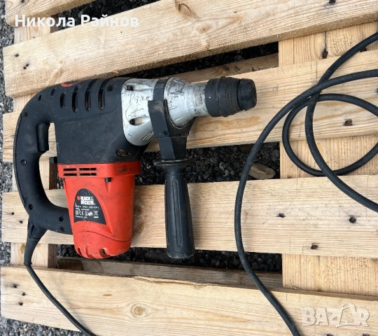 SDS перфоратор Black&Decker KD1001K-1000W, снимка 5 - Перфоратори - 54819975