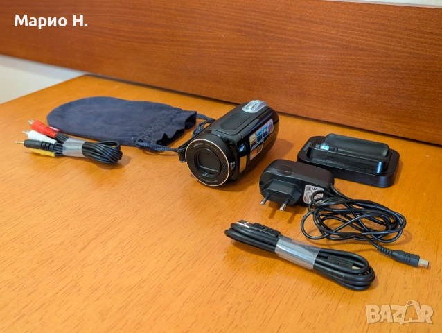 Видеокамера Samsung VP-MX25E, като нова, HD, Schneider оптика, 34x zoom, 16 GB вградена памет, снимка 2 - Камери - 55105015