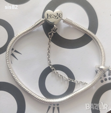 Сребърни гривни Pandora 