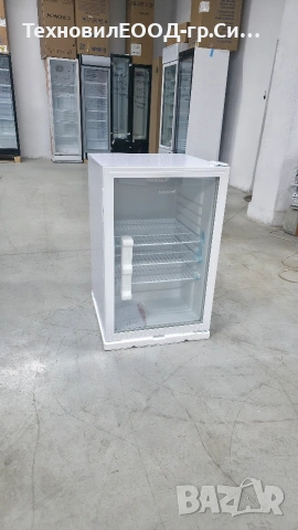 Хладилна витрина 85х55х55