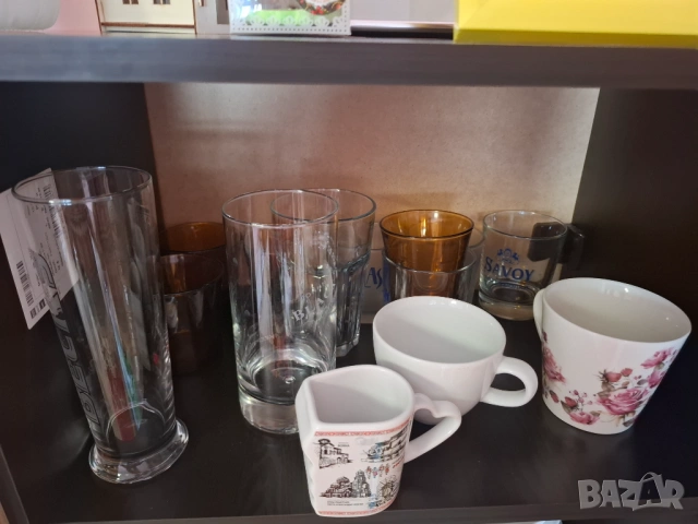 Стъклени чаши плюс вилици  лъжици лично предаване 10 евро