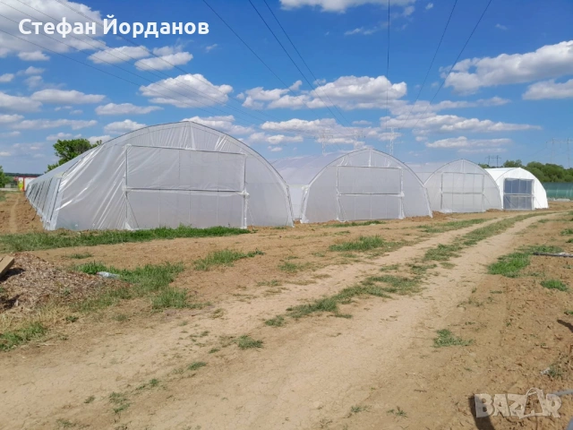 Оранжерии различен размер в перфектно състояние