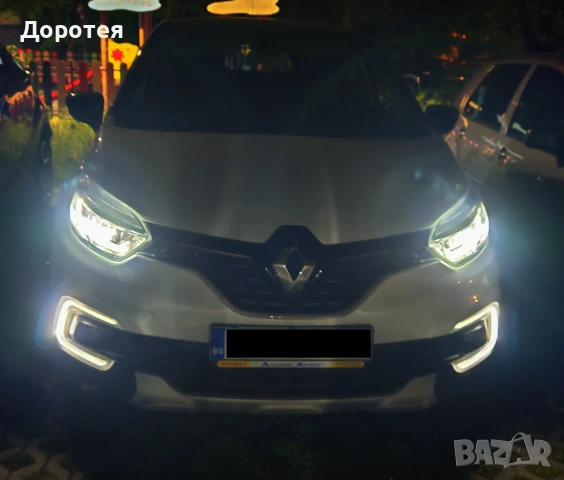 Renault Captur 1.3TCe, снимка 11 - Автомобили и джипове - 54421339