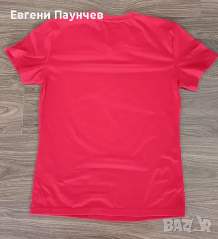 True Religion дамска тениска размер М(S) в червено , снимка 2 - Тениски - 55386631