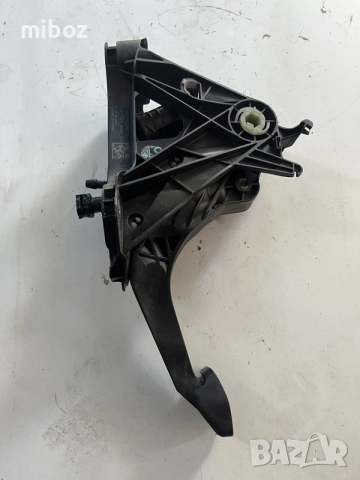 Педал спирачка съединител Шкода Октавия Skoda Octavia 3, снимка 3 - Части - 55289620