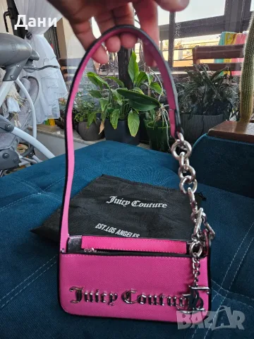 Продавам чисто НОВА малка секси Дамска чанта Juicy Couture, оригинална, розова, снимка 18 - Чанти - 55547819