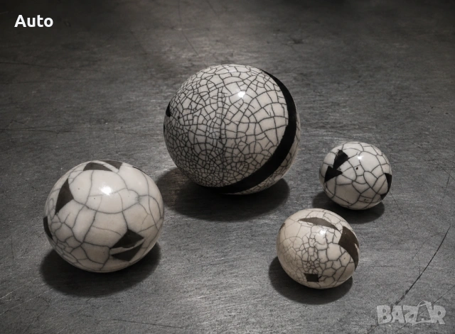 Авторски комплект студийна керамика „RAKU Crackle Spheres“ – 4 броя, снимка 3 - Декорация за дома - 55058357