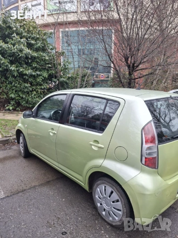 Продава се Дайхатсу Сирион, снимка 2 - Автомобили и джипове - 53958393