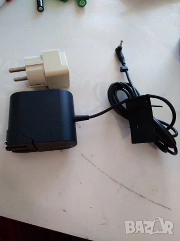 Оригинално зарядно за таблет Nokia Lumia 2520, снимка 4 - Резервни части за телефони - 54319582