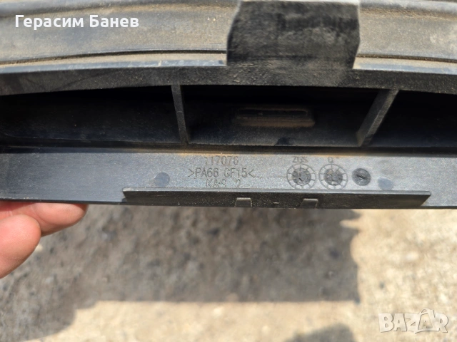Въздуховод двигател централен OEM MERCEDES W212 E 350 CDI 4MATIC OM642 2011, снимка 2 - Части - 54564237