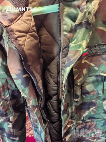 Продавам чисто нови военни дрехи 