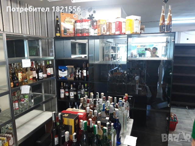 алуминиеви стелажи, секции и оборудване за магазин