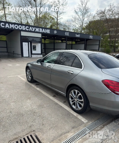 Продавам Мерцедес С300 2i в добро състояние , снимка 7 - Автомобили и джипове - 55047420