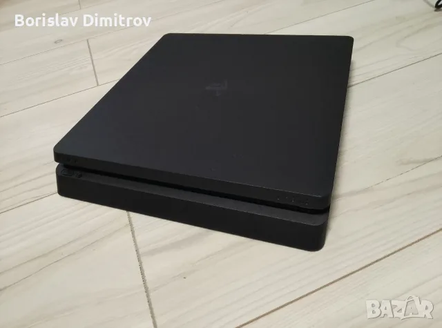 Уникален Playstation 4 Slim, снимка 3 - PlayStation конзоли - 55532366