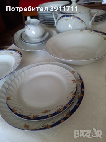 продавам порцеланов сервиз за хранене със синя декорация, снимка 4 - Сервизи - 54007414