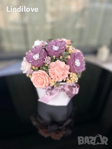 Букет от цветя от соев восък, снимка 4 - Изкуствени цветя - 54292336