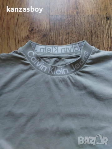 Calvin Klein Jeans - страхотна дамска тениска L КАТО НОВА, снимка 2 - Тениски - 54692765