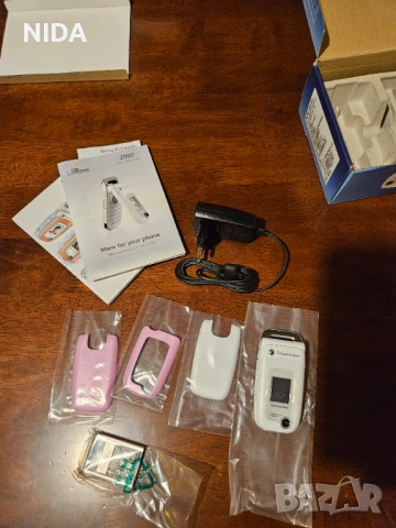 Мобилен телефон Sony Ericsson Z520i - Чисто Нов - Уникат!, снимка 2 - Sony Ericsson - 54743657