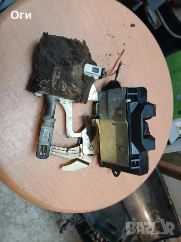 Брава заден капак за Алхамбра,Шаран и Галакси 7M1 827 501 C / 7M1827501C, снимка 2 - Части - 55405840