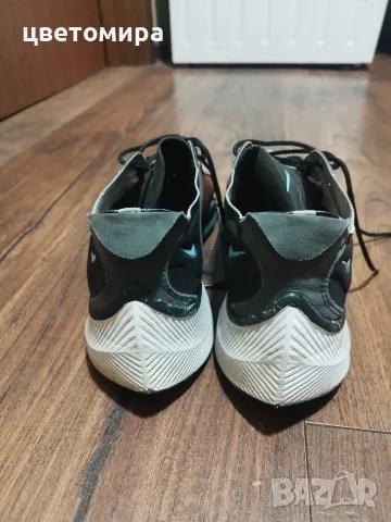 Nike номер 42.5, снимка 4 - Спортни обувки - 55645479