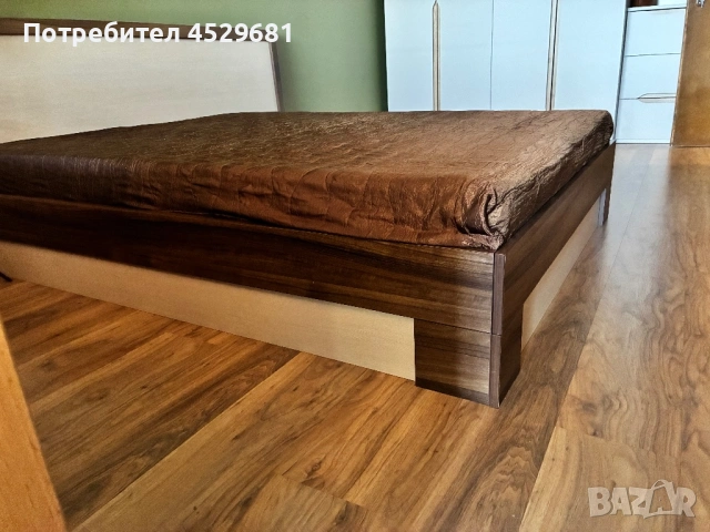 Спалня с матрак и повдигащ механизъм, снимка 1 - Спални и легла - 54243451