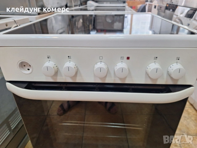 Готварска печка с керамичен плот VOSS/ELECTROLUX шир.60см. , снимка 3 - Печки, фурни - 54913191